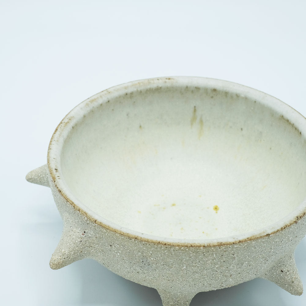 Wide Large Spiked PURO Bowl in cream